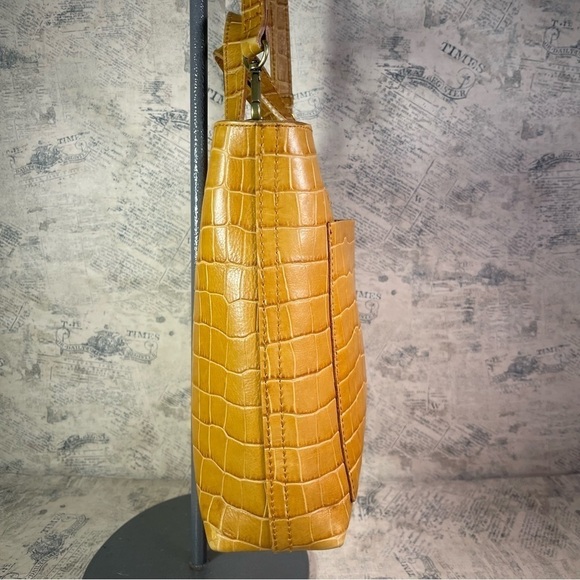 The Zip-Top Small Transport Crossbody: Croc Embossed Leather Edition - Picture 3 of 15